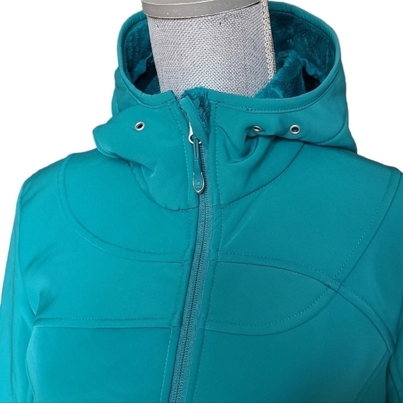 LL Bean Soft Shell Plush Fleece Lined Jacket Small - Picture 3 of 15